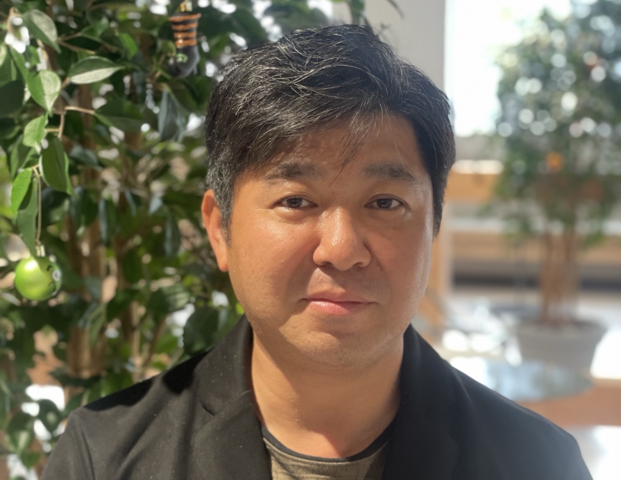 吉野 哲 氏